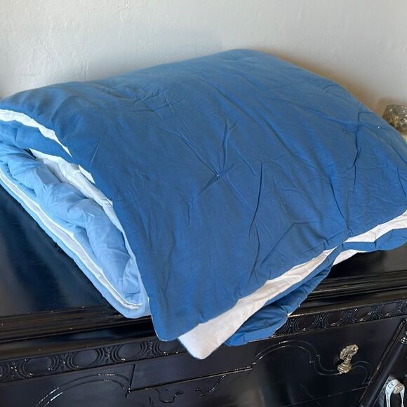 Pottery Barn Teen Plant Dyed Dip Dyed Quilt Indigo Blue Multi - Picture 1 of 9